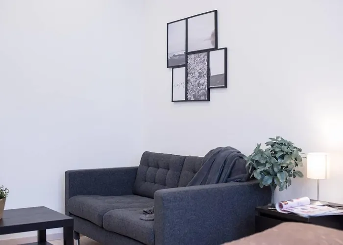 Very Modern And Cozy Ac Apartment