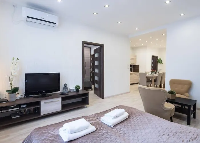 Very Modern And Cozy Ac * Budapesta