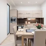 Very Modern And Cozy Ac Appartement *