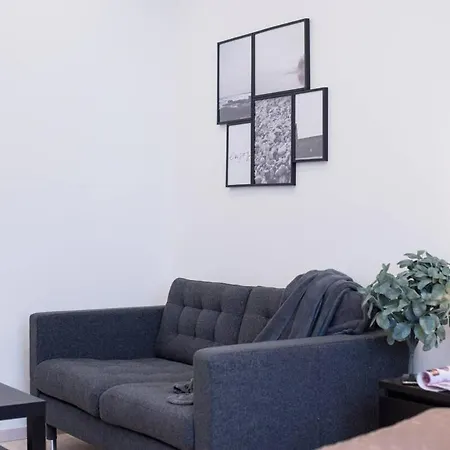 Very Modern And Cozy Ac Appartement