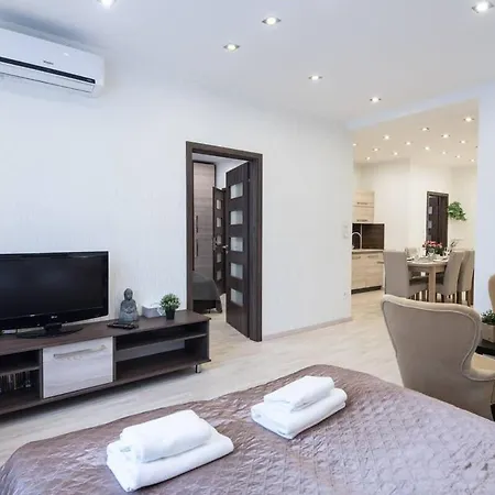 Very Modern And Cozy Ac * Budapešť